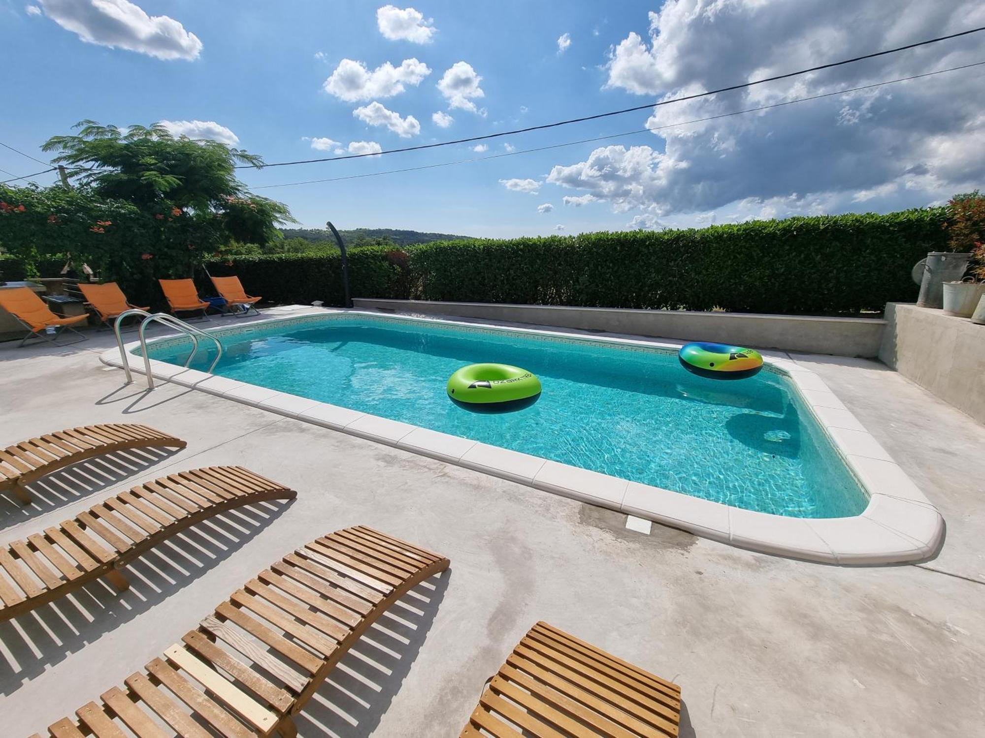 Casa Luana Villa Roč Buitenkant foto